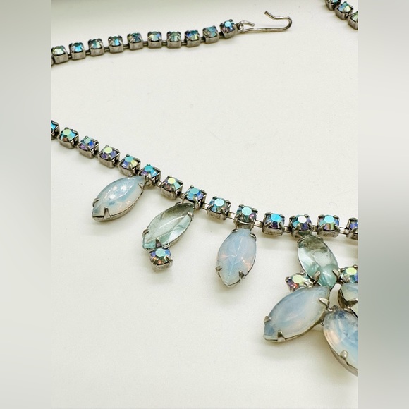 Vintage Blue Rhinestone Necklace - Picture 9 of 14